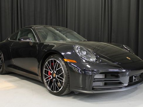 New 2026 Porsche 911 Carrera 4S image 9