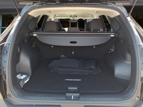 Used 2022 Hyundai Tucson SEL w/ Cargo Package AWD/4WD image 19