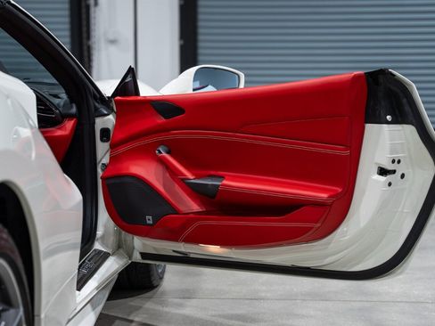 Used 2018 Ferrari 488 Spider image 35