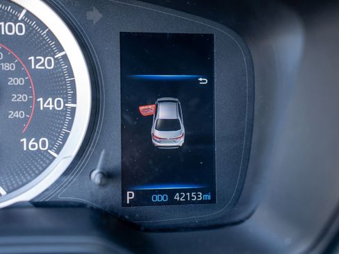 Used 2022 Toyota Corolla SE image 34