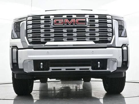 Used 2026 GMC Sierra 3500 Denali w/ Denali Reserve Package AWD/4WD image 45
