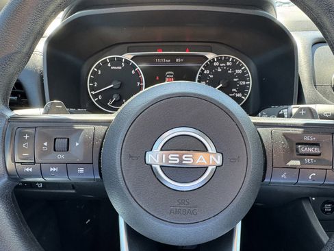 Used 2024 Nissan Rogue S image 22