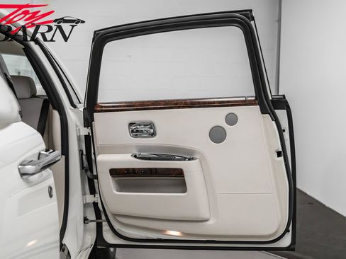 Used 2012 Rolls-Royce Ghost Extended Wheelbase image 47