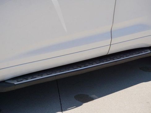 Used 2019 Toyota Highlander Limited AWD/4WD image 13
