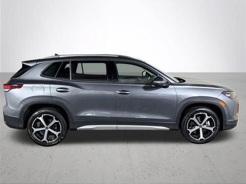 Certified 2025 Volkswagen Tiguan SE AWD/4WD image 6