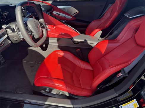 Used 2023 Chevrolet Corvette Stingray w/ Z51 Performance Package image 9