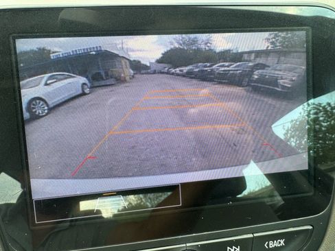 Used 2021 Chevrolet Malibu LT image 22