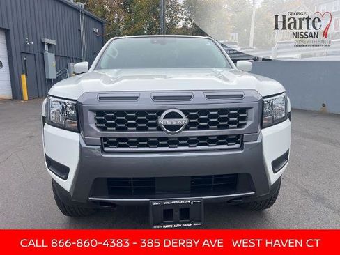 Certified 2025 Nissan Frontier SV image 8