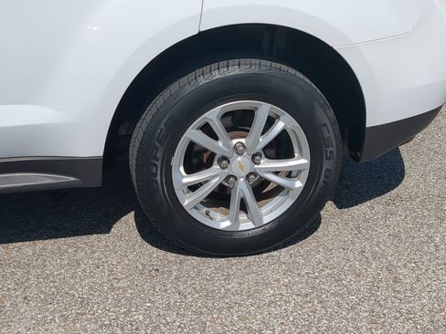 Used 2017 Chevrolet Equinox LT w/ Convenience Package image 10