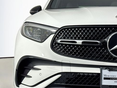 New 2026 Mercedes-Benz GLC 300 image 13