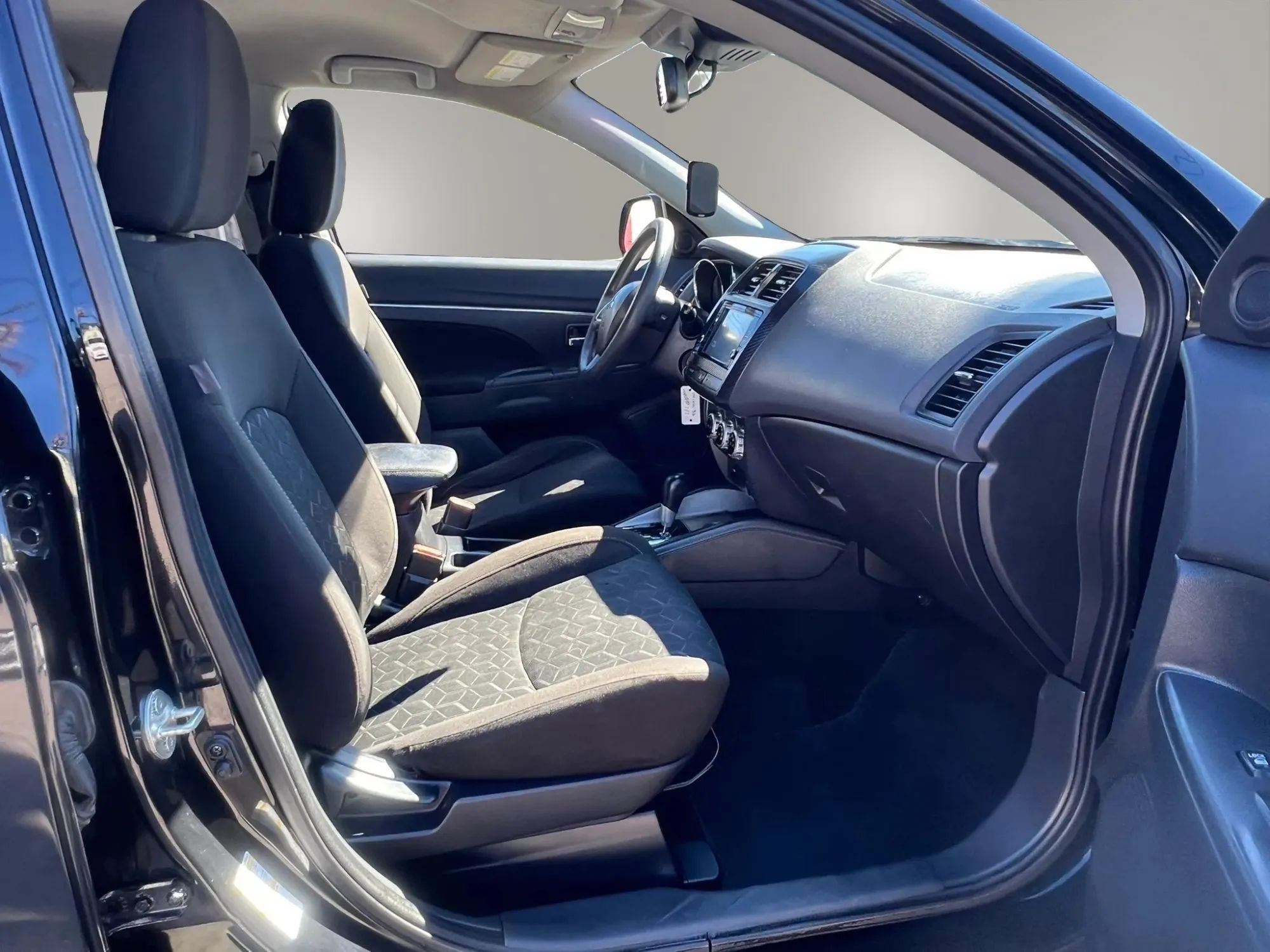 Used 2021 Mitsubishi Outlander Sport ES AWD/4WD image 30