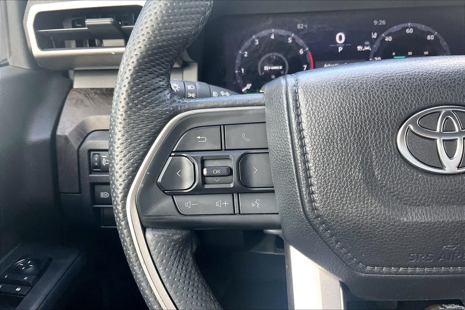 Used 2024 Toyota Tacoma Limited AWD/4WD image 23