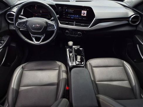 Used 2025 Chevrolet Trax ACTIV w/ Driver Confidence Package FWD image 16