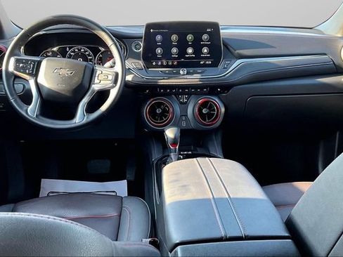 Certified 2025 Chevrolet Blazer RS FWD image 15