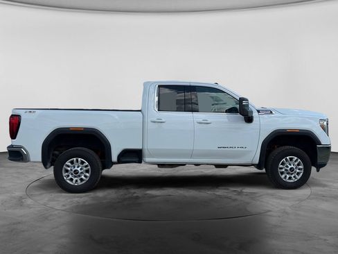 Used 2022 GMC Sierra 2500 SLE w/ SLE Convenience Package AWD/4WD image 10