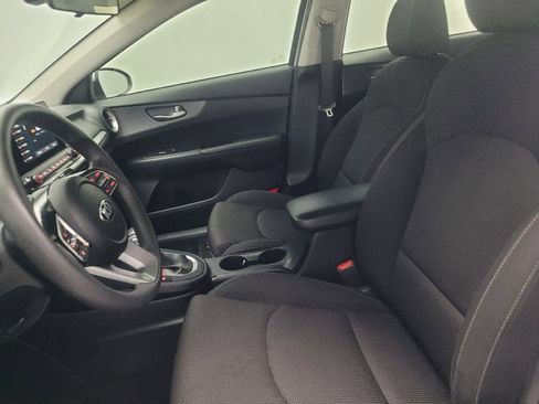 Used 2021 Kia Forte LXS FWD image 17