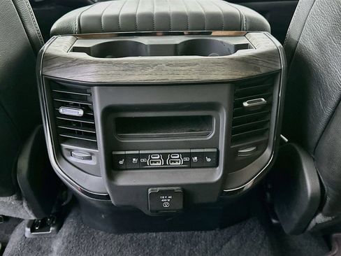 Used 2025 RAM 1500 Limited AWD/4WD image 22