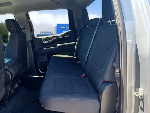 Used 2024 Chevrolet Silverado 1500 LT AWD/4WD image 17