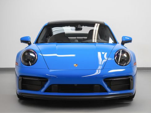 Certified 2022 Porsche 911 Carrera GTS RWD image 8