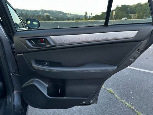 Used 2019 Subaru Outback 2.5i image 15