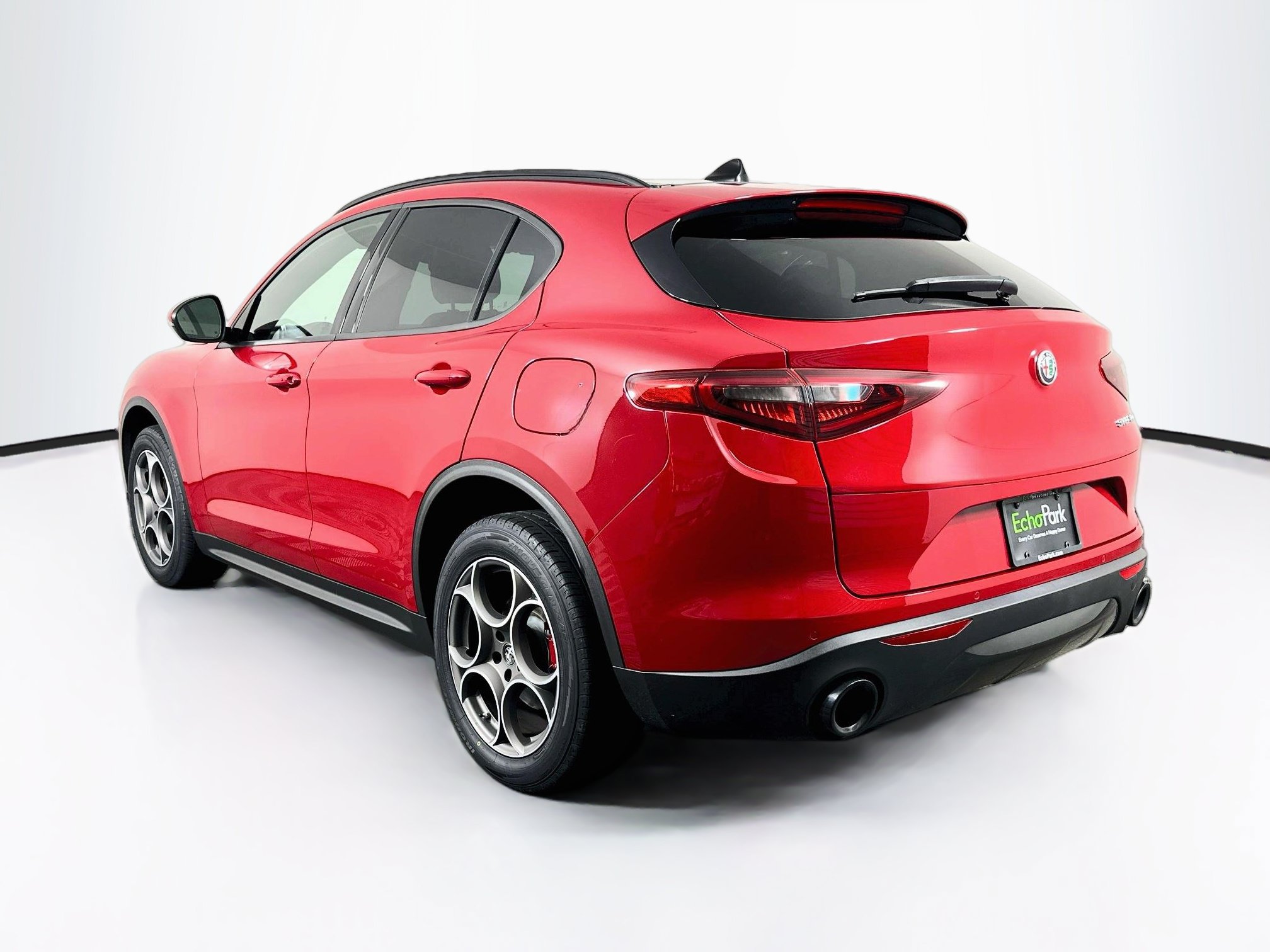 Used 2023 Alfa Romeo Stelvio Sprint RWD image 5
