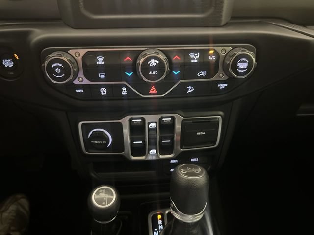 Used 2018 Jeep Wrangler Unlimited Sport S AWD/4WD image 16