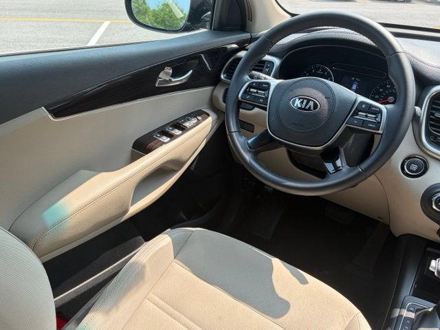 Used 2020 Kia Sorento S FWD image 33