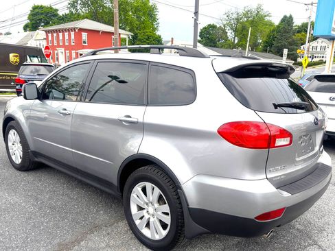 Used 2011 Subaru Tribeca Limited w/ PWR Moonroof & Navigation Pkg AWD/4WD image 4