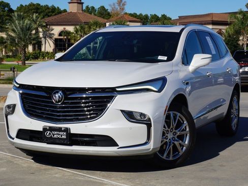 Used 2022 Buick Enclave Premium w/ Experience Buick Package image 2