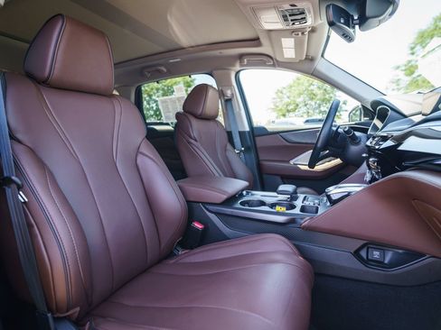 Certified 2024 Acura MDX SH-AWD w/ Advance Package image 18