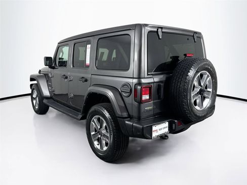 Used 2021 Jeep Wrangler Unlimited Sahara AWD/4WD image 11
