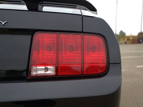 Used 2006 Ford Mustang GT Premium image 47