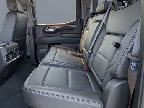 Used 2023 GMC Sierra 1500 Denali w/ Technology Package AWD/4WD image 14