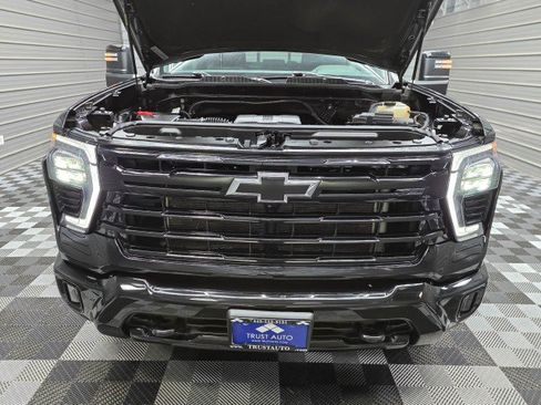 Used 2024 Chevrolet Silverado 2500 LT w/ Midnight Edition AWD/4WD image 41