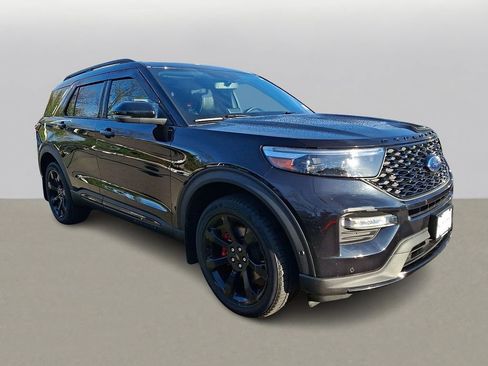 Used 2020 Ford Explorer ST w/ ST Street Pack image 3