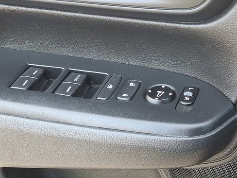 Used 2019 Honda CR-V LX image 25