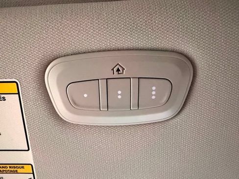 Used 2020 Jeep Cherokee Trailhawk w/ Comfort & Convenience Group AWD/4WD image 48