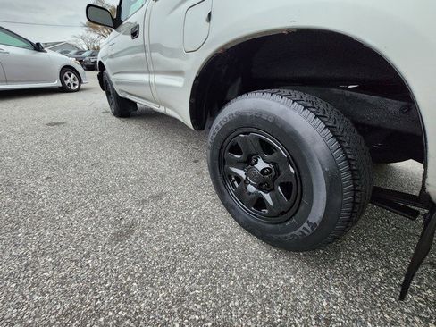 Used 2003 Toyota Tacoma 2WD Regular Cab image 17