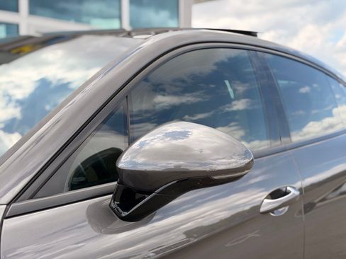 Used 2018 Porsche Panamera image 17