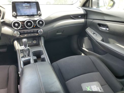 Used 2024 Nissan Sentra SV image 15