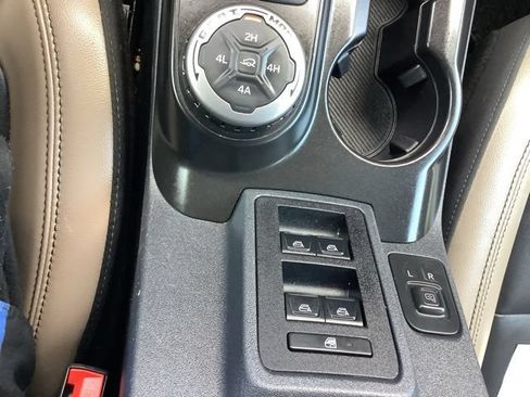Used 2022 Ford Bronco Wildtrak AWD/4WD image 17