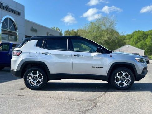 Used 2022 Jeep Compass Trailhawk w/ Trailhawk Elite Group AWD/4WD image 6