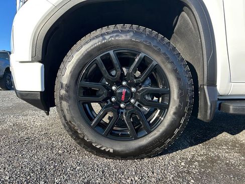 Used 2025 GMC Sierra 1500 Elevation w/ Elevation Premium Package image 11