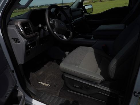 Used 2025 Ford F150 XLT w/ Equipment Group 302A MID image 13