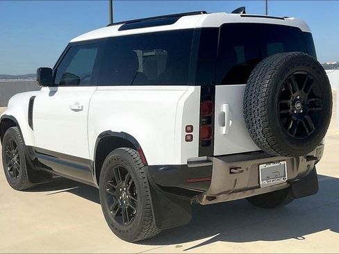 Used 2022 Land Rover Defender 90 X-Dynamic S image 15