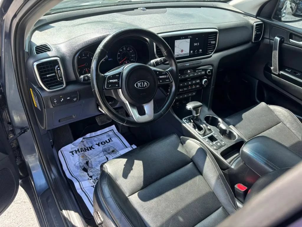 Used 2022 Kia Sportage EX w/ EX Technology Package AWD/4WD image 2