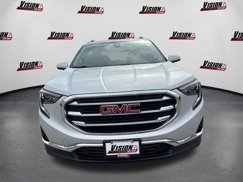 Used 2020 GMC Terrain SLT w/ Preferred Package image 2