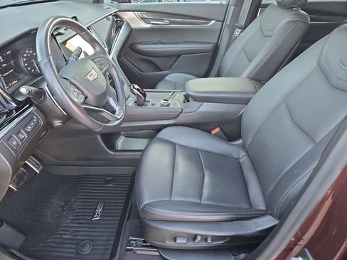 Used 2022 Cadillac XT6 Sport w/ Technology Package image 13