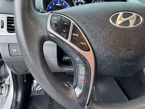 Used 2012 Hyundai Elantra GLS w/ Preferred Pkg 3 image 13