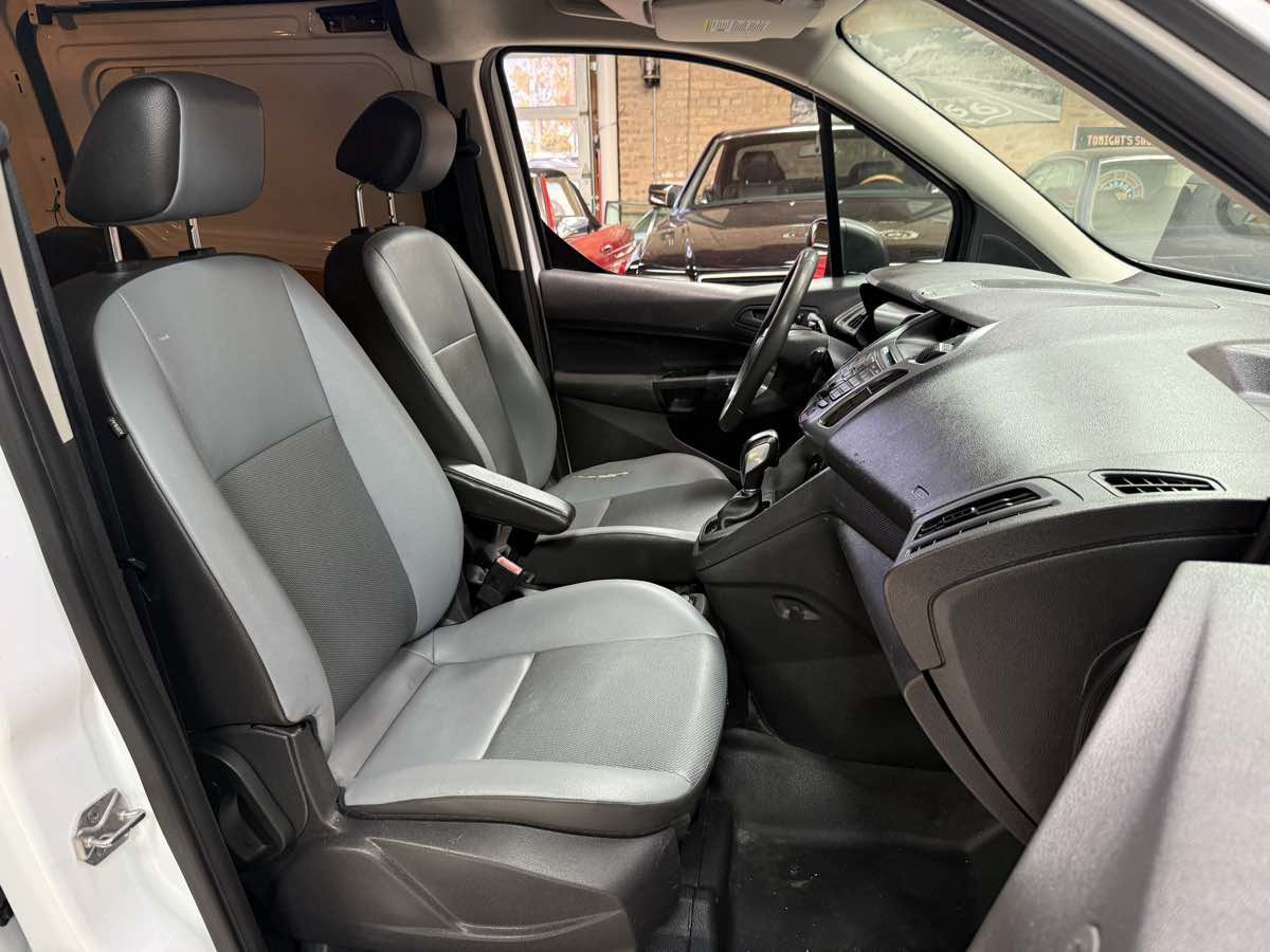 Used 2018 Ford Transit Connect XL FWD image 21
